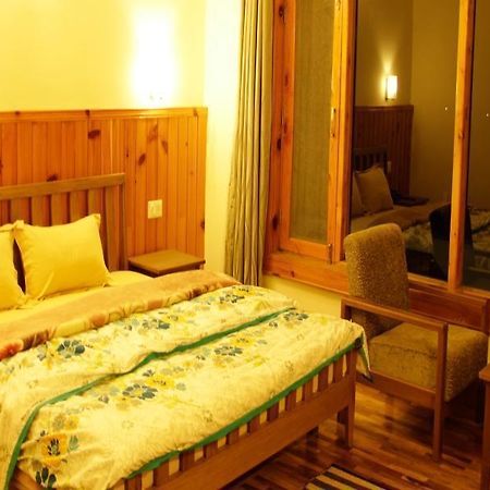 Hotel Keylinga Inn Manali Exteriör bild